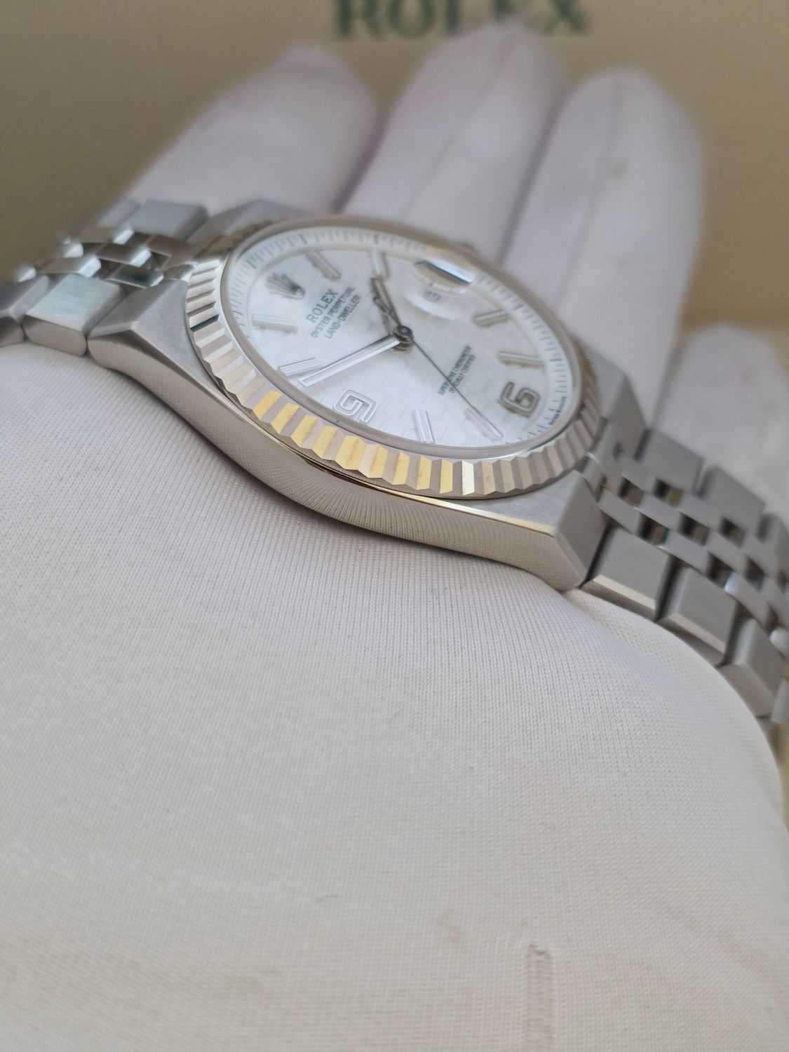 Rolex Land-Dweller 40mm 127334, 2025 Full Set Super Condition, 18k Gold Bezel
