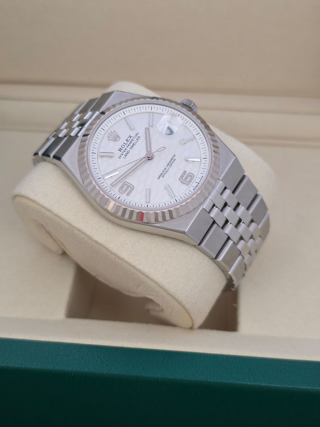 Rolex Land-Dweller 40mm 127334, 2025 Full Set Super Condition, 18k Gold Bezel