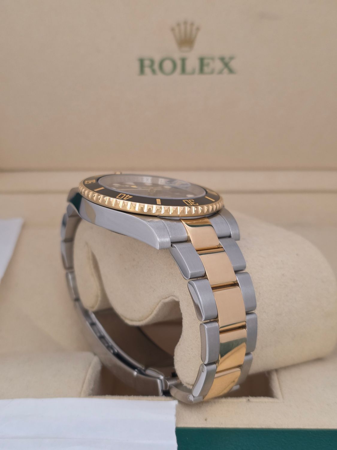 Rolex Submariner Date Watch, Ref 116613LN - 2012 Box &amp; Papers