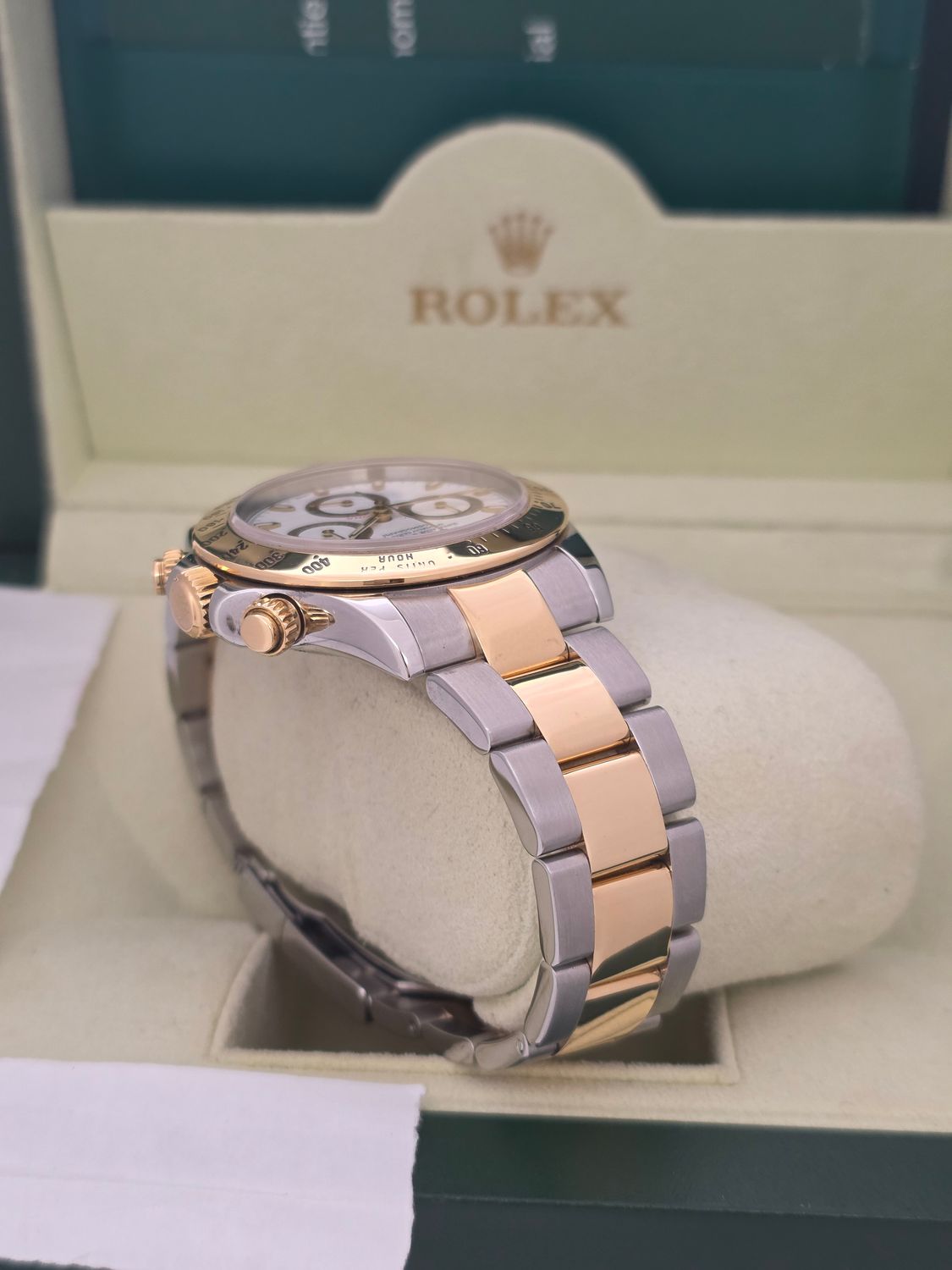 Rolex Daytona Chronograph 116523 Watch White Dial, box/booklets
