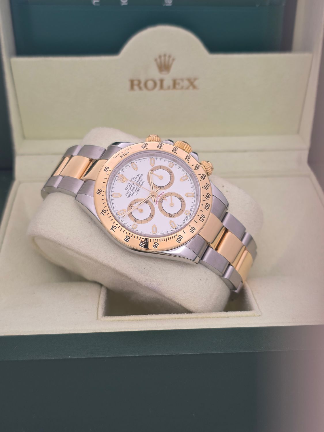 Rolex Daytona Chronograph 116523 Watch White Dial, box/booklets