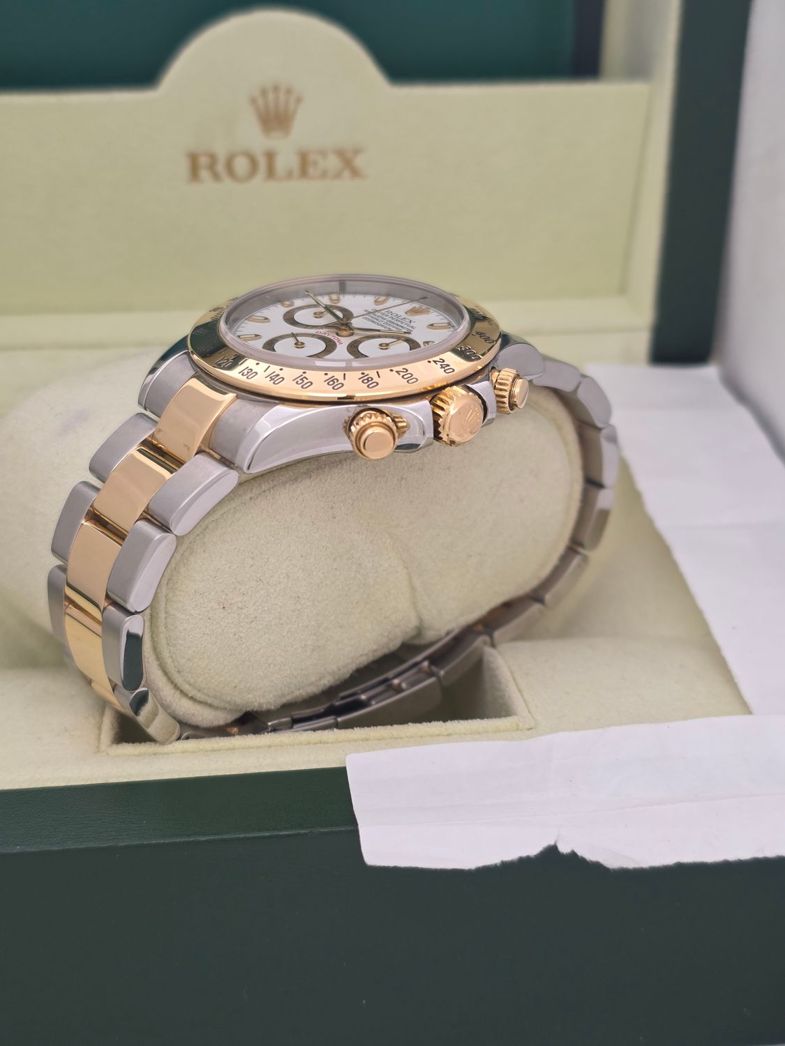 Rolex Daytona Chronograph 116523 Watch White Dial, box/booklets