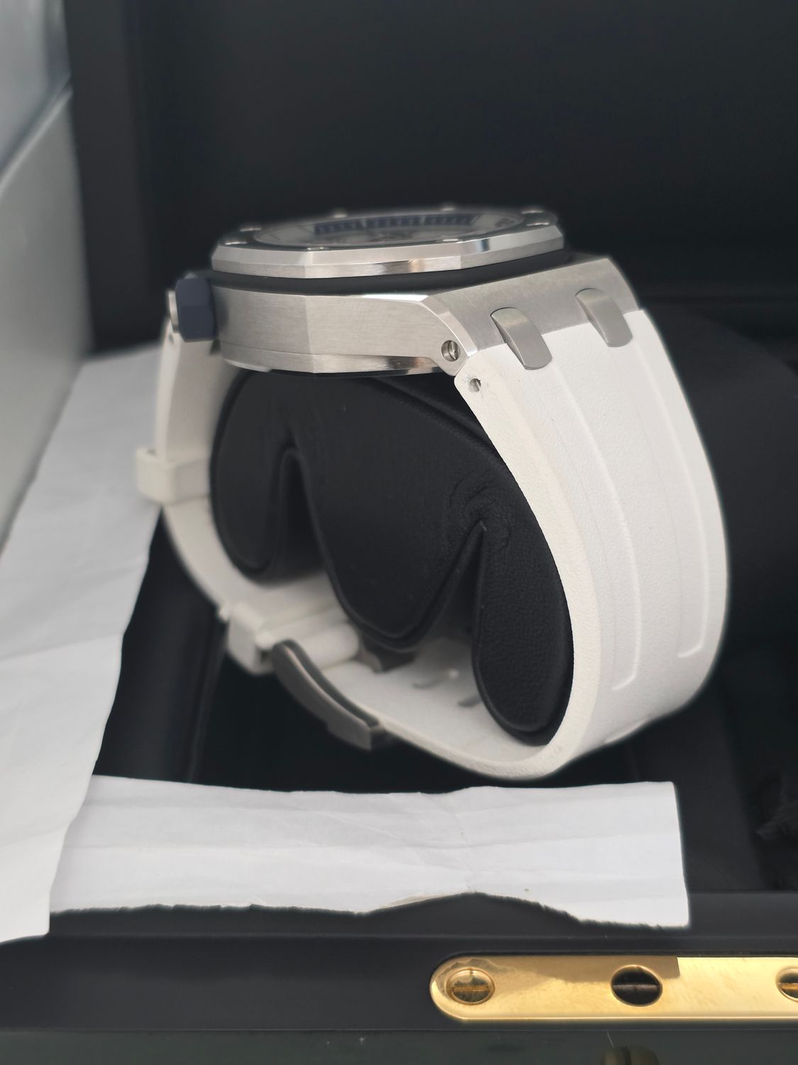 Audemars Piguet 15710ST Royal Oak Offshore White - 2019 Full Set, Super Example
