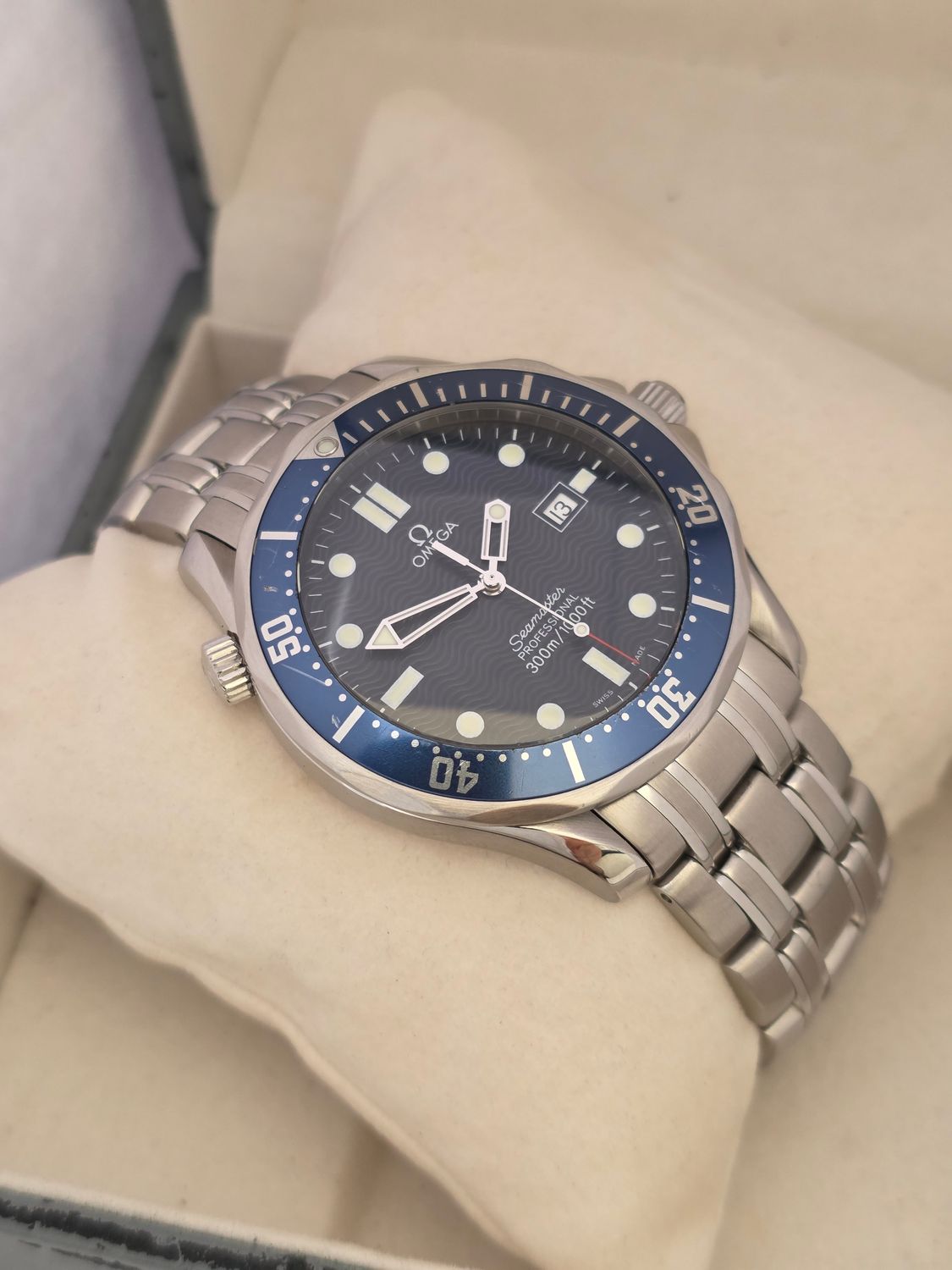 Omega Seamaster Professional 300m Blue Watch, Ref: 2541.80.00 C.1998