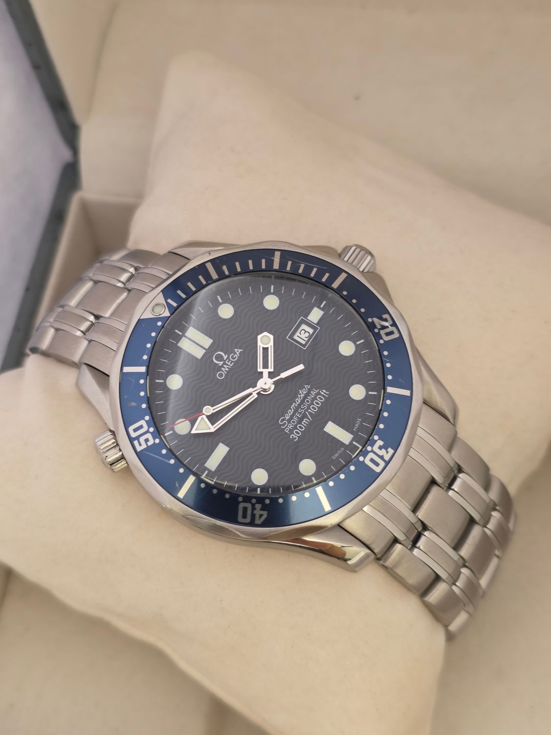 Omega Seamaster Professional 300m Blue Watch, Ref: 2541.80.00 C.1998