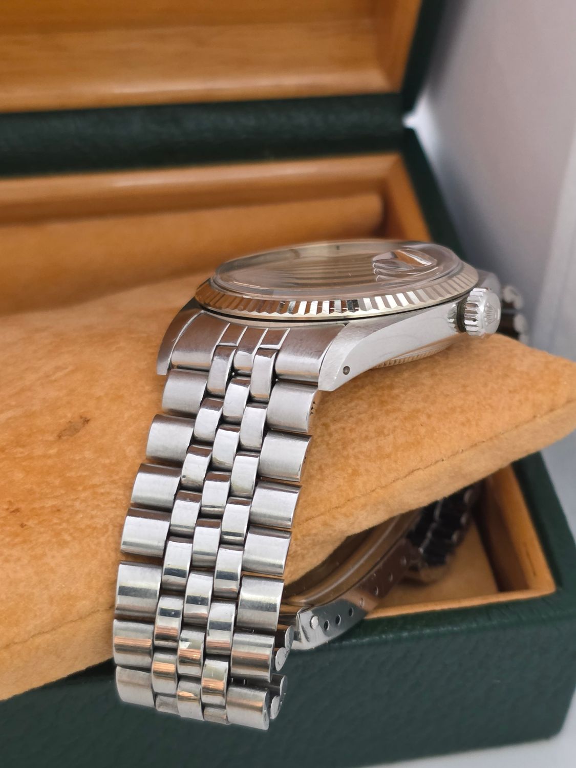Rolex Datejust Watch 1601 36mm, Silver Dial, Good condition, Circa 1976