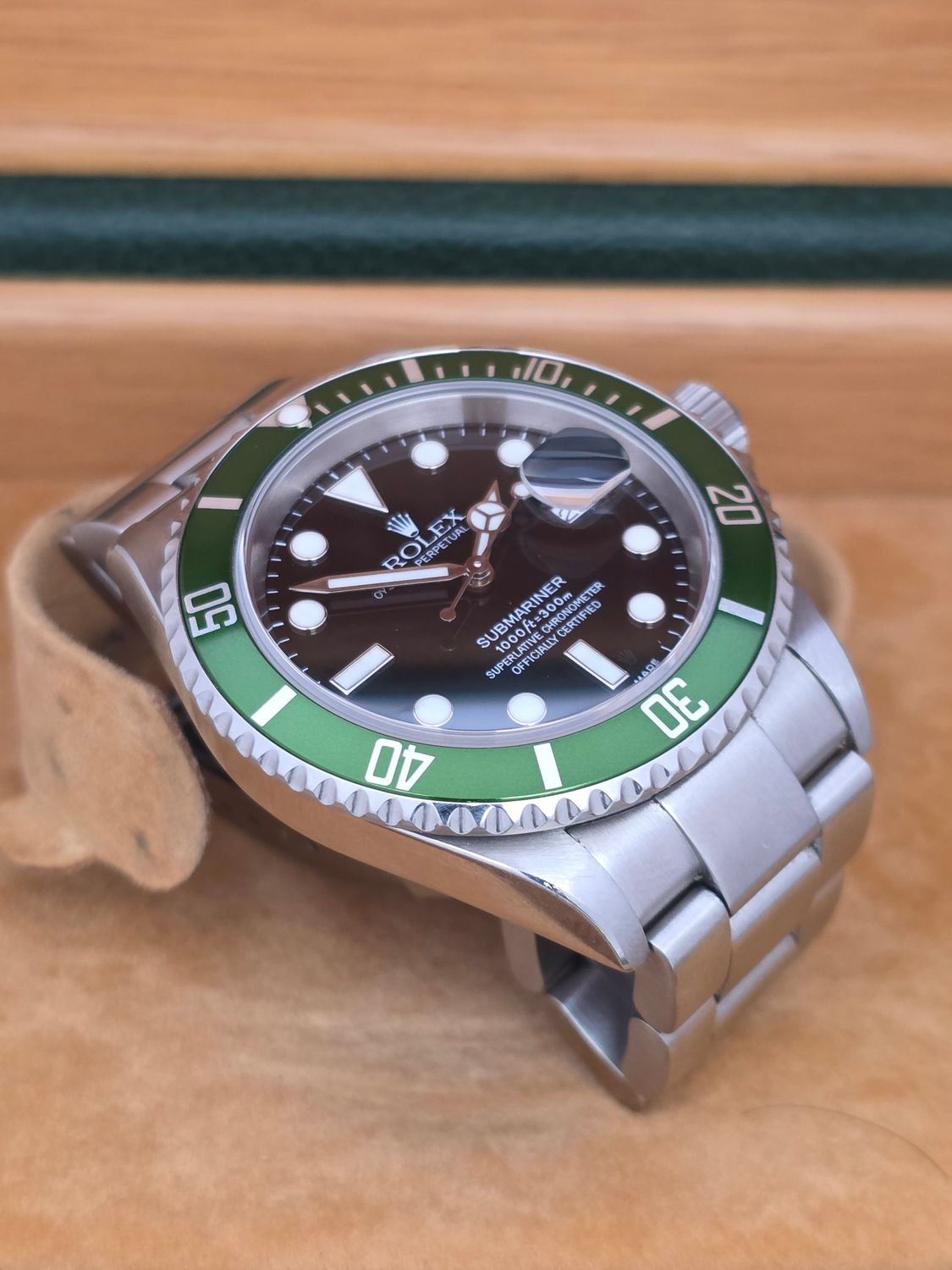 Rolex Submariner Date 16610LV Watch 'Kermit' - 2004 with 2020 Rolex Service Card
