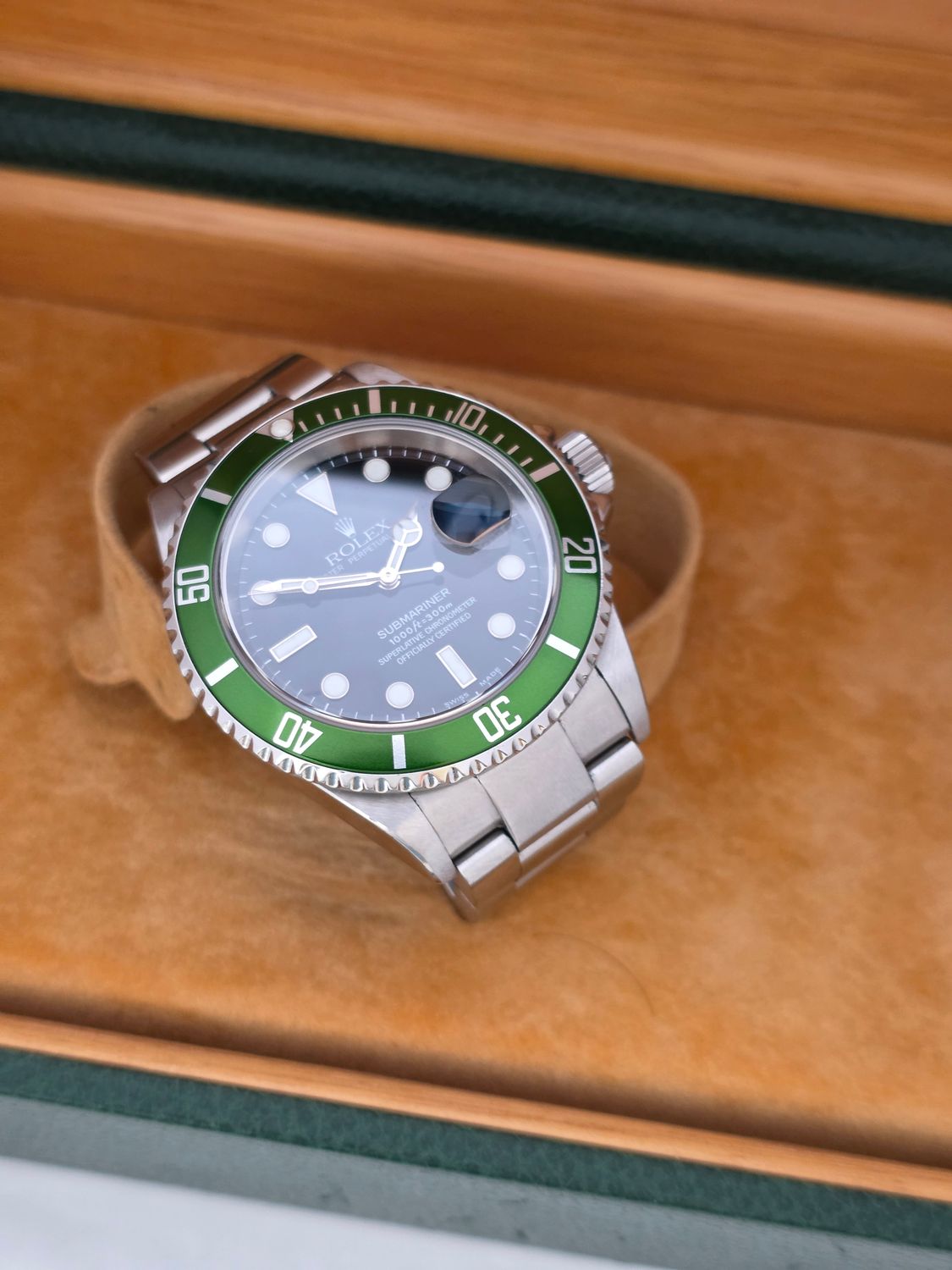 Rolex Submariner Date 16610LV Watch 'Kermit' - 2004 with 2020 Rolex Service Card