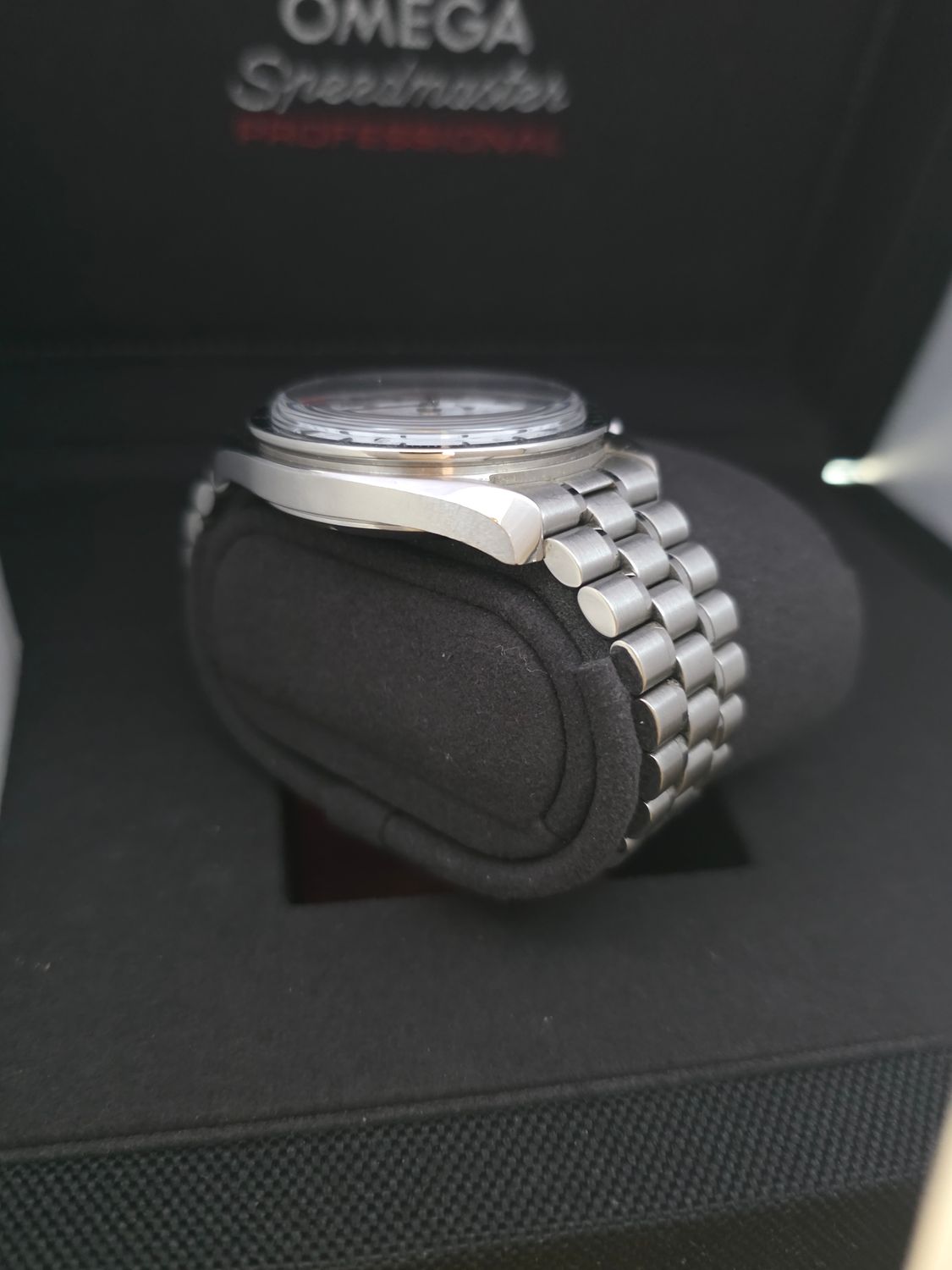 OMEGA Speedmaster Professional 310.30.42.50.04.001 Moonwatch White 2025 Full Set