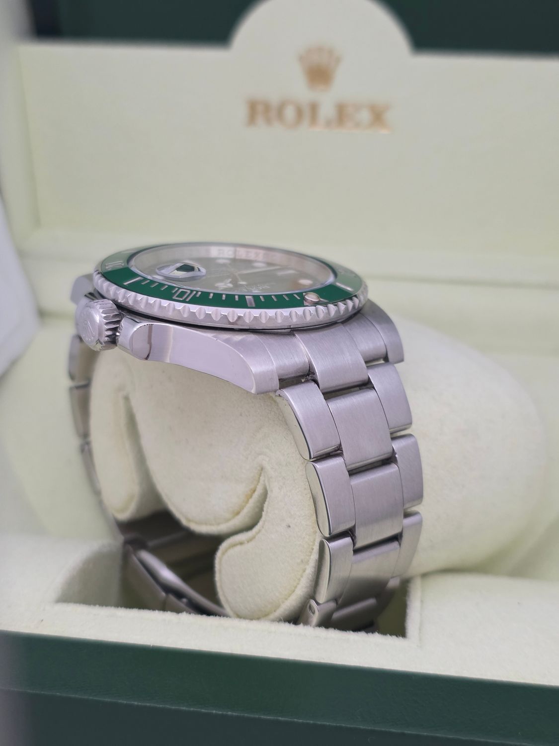 Rolex Submariner Date 116610LV Watch, Green Hulk, 2012 Full Set