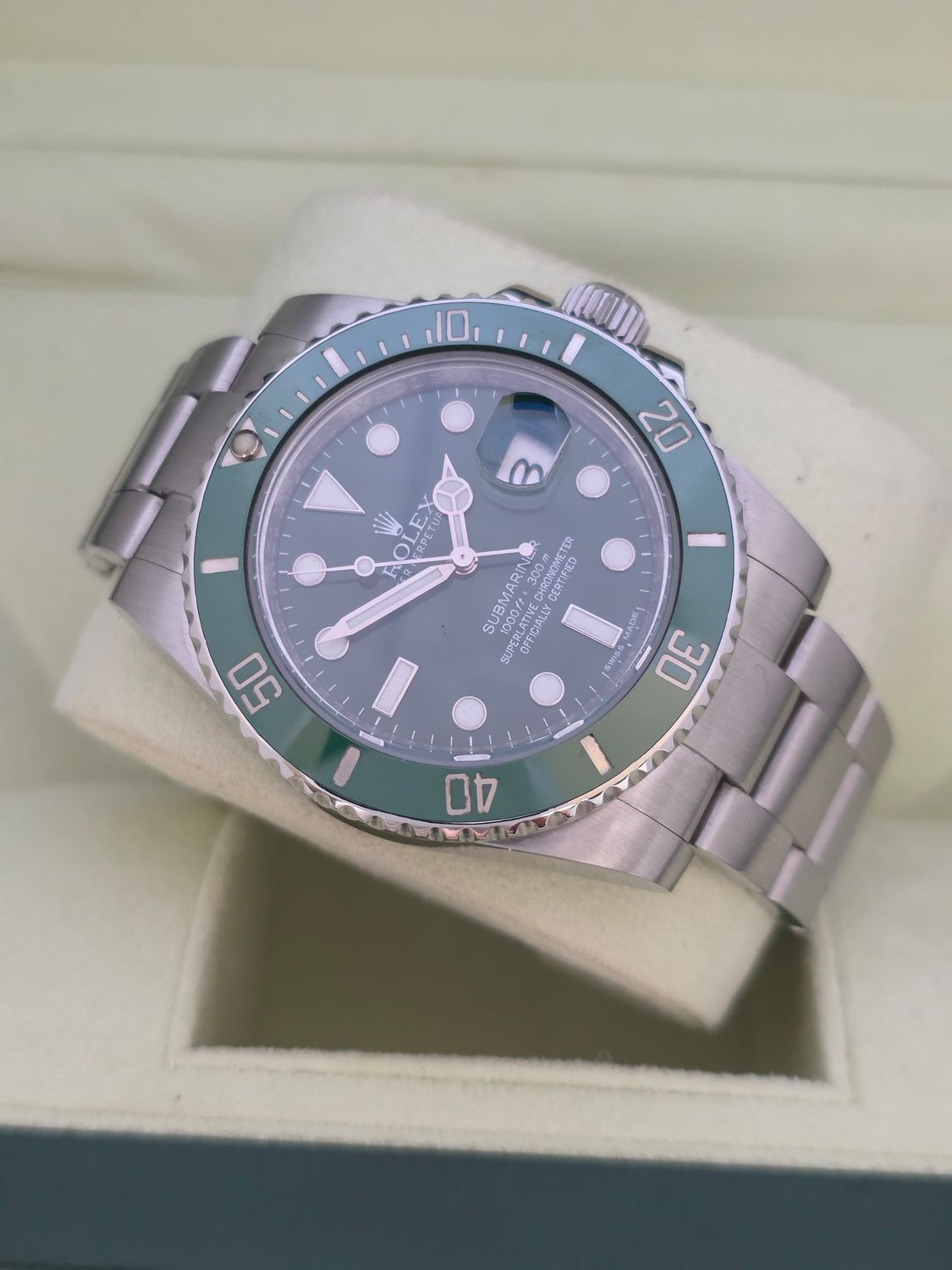 Rolex Submariner Date 116610LV Watch, Green Hulk, 2012 Full Set