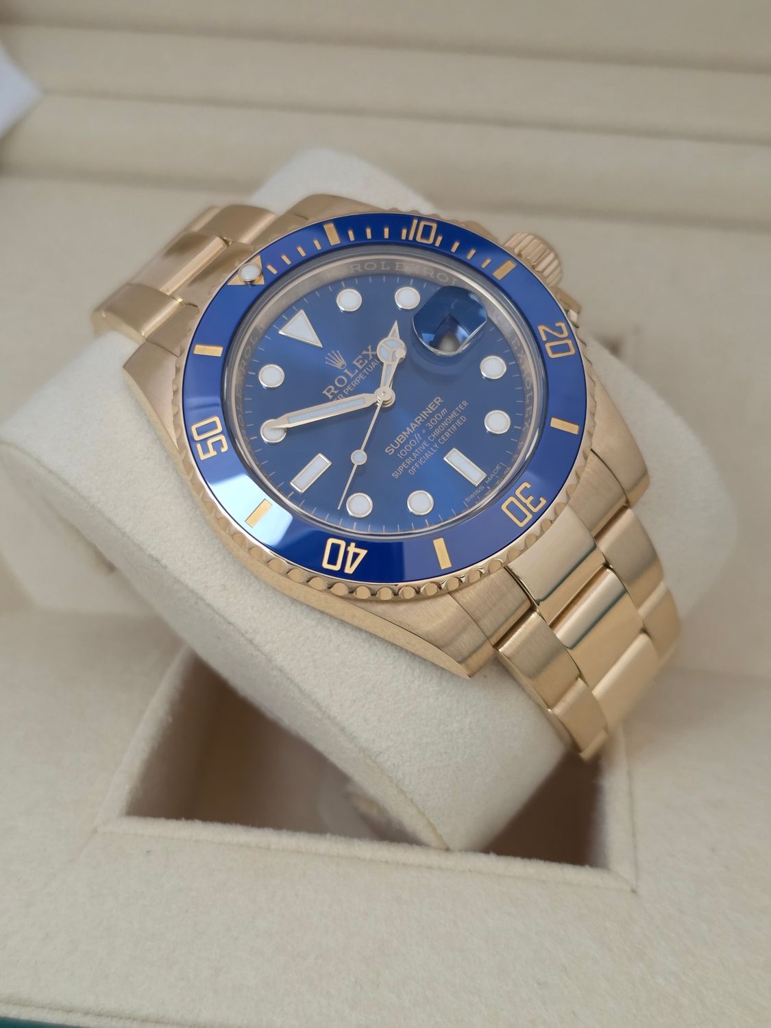 Rolex Submariner Date 116618LB, 18K Gold Bluesy 2017 Box &amp; Papers, Excellent Condition