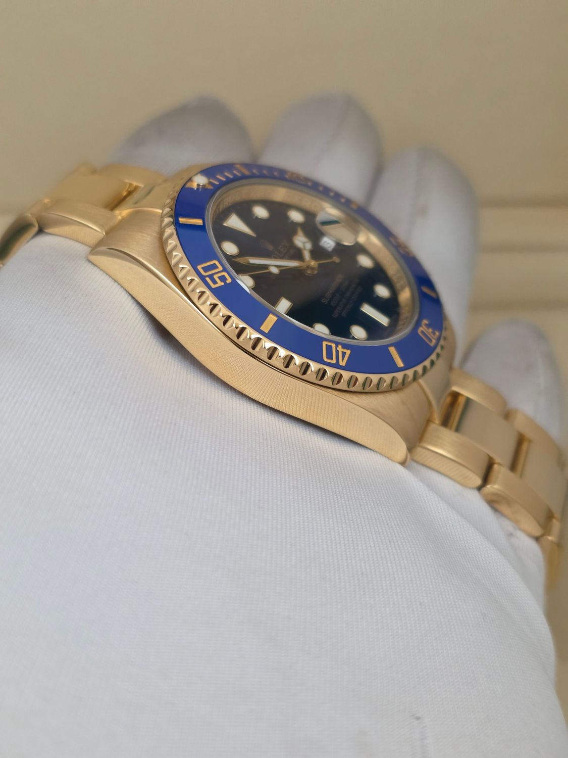 Rolex Submariner Date 116618LB, 18K Gold Bluesy 2017 Box &amp; Papers, Excellent Condition