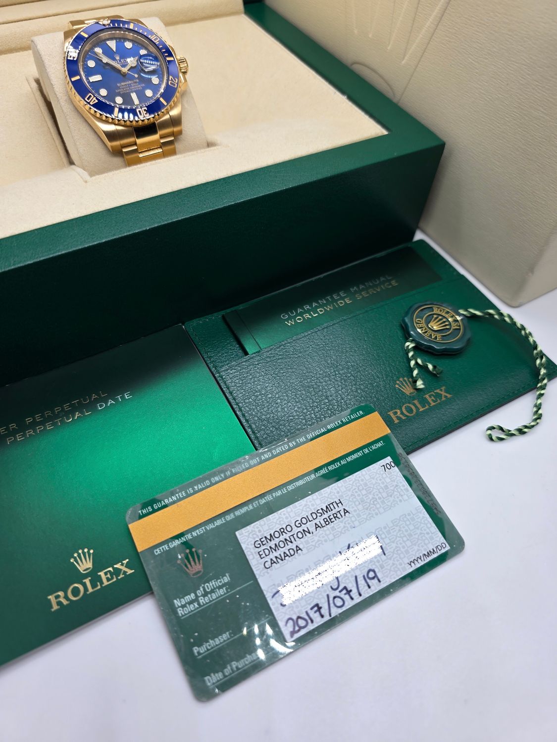 Rolex Submariner Date 116618LB, 18K Gold Bluesy 2017 Box &amp; Papers, Excellent Condition