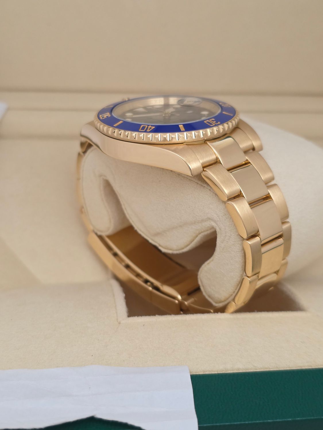 Rolex Submariner Date 116618LB, 18K Gold Bluesy 2017 Box &amp; Papers, Excellent Condition