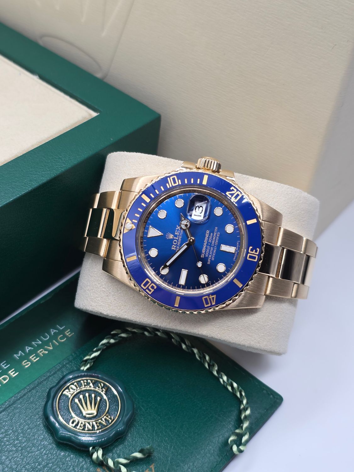 Rolex Submariner Date 116618LB, 18K Gold Bluesy 2017 Box &amp; Papers, Excellent Condition