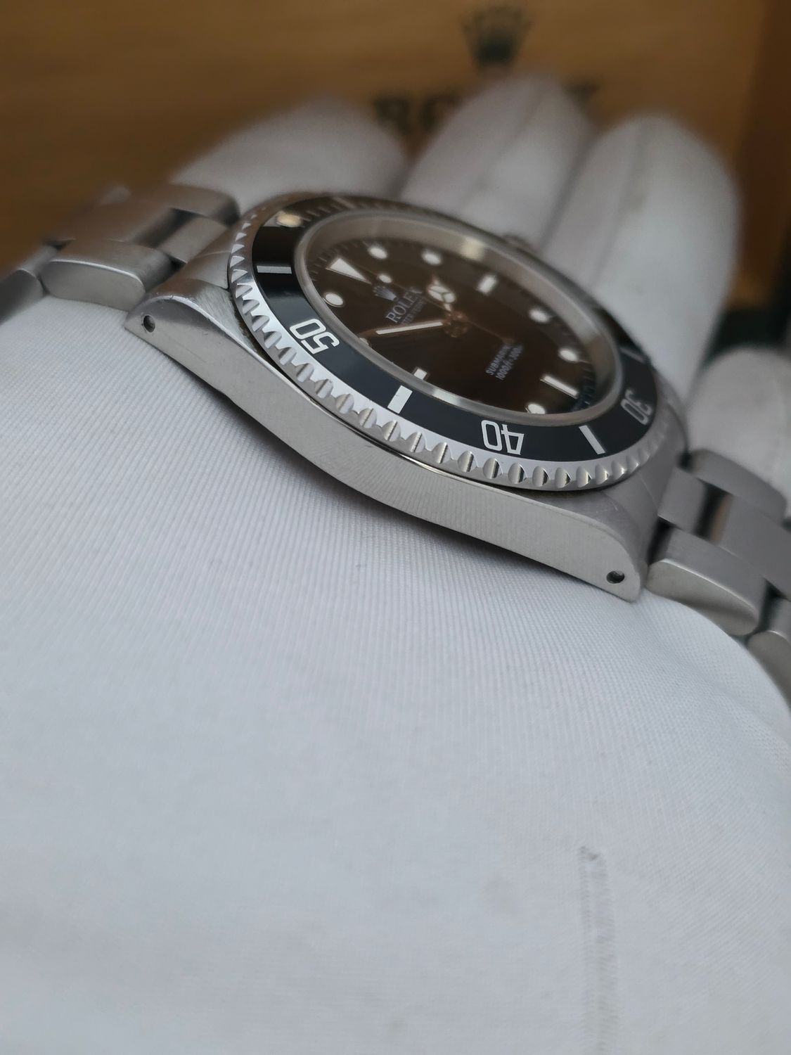 Rolex Submariner 14060 Watch 2 Liner, Tritium Dial/hands, 1993 Box Set