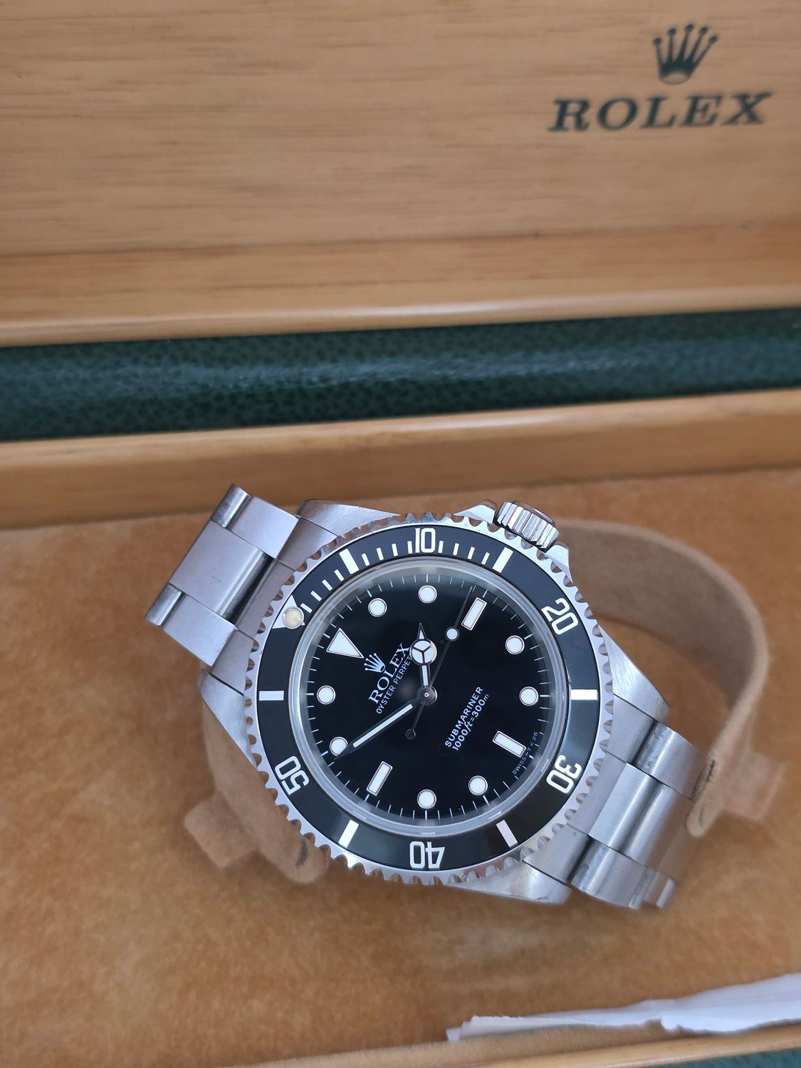 Rolex Submariner 14060 Watch 2 Liner, Tritium Dial/hands, 1993 Box Set