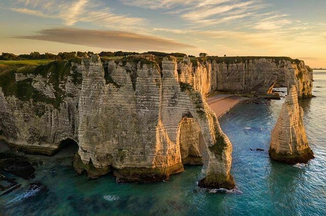 FALAISES D&#39;ETRETAT