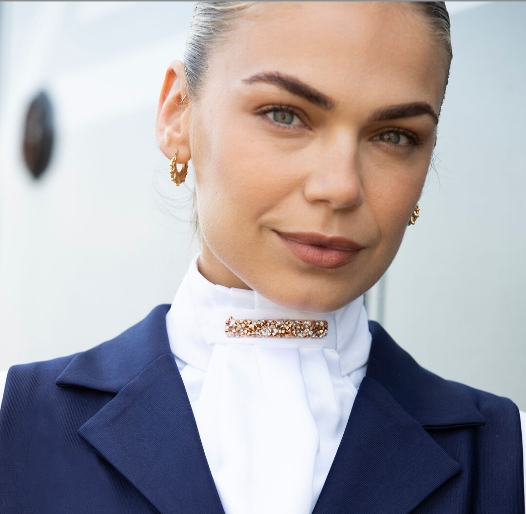 Stock Deluxe Ready Tied 