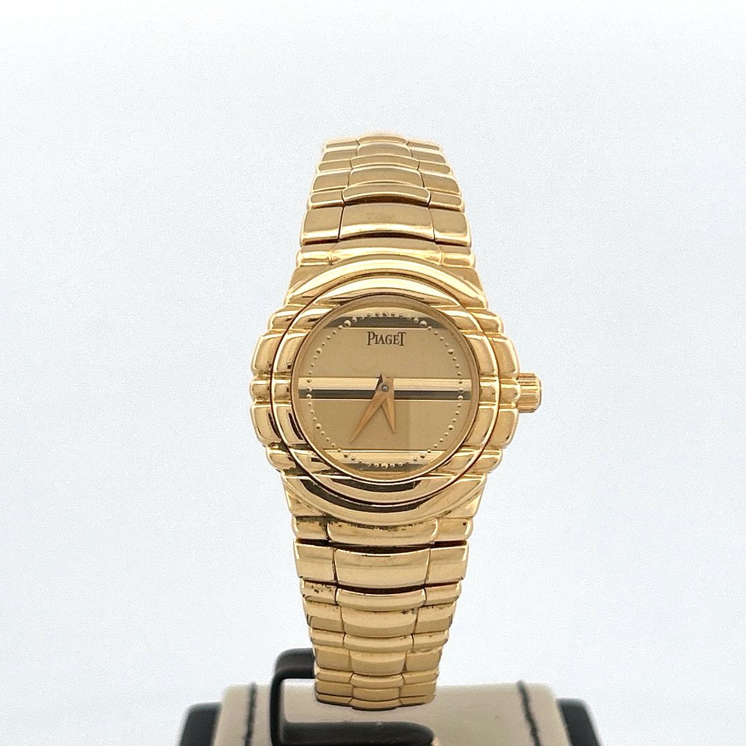 Piaget Tanagra Certified
25mm Tanagra 18K Gold Quartz Very Beautiful Condition Box Only