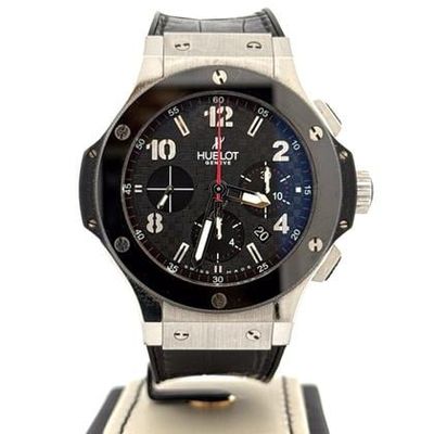Hublot Big Bang 44 mm Chronograph 44MM Steel / Titanium / Ceramic Watch | Carbon Dial Leather Strap | B&amp;P2014 Used (Very good) | Year of production 2014 | Original box | Original papers