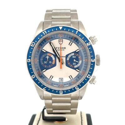 Tudor Heritage Chrono Blue Chronograph Blue Dial &amp; Bezel | Steel 42MM Watch | B&amp;P2016 MINT Condition Used (Very good) | Year of production 2016 | Original box | Original papers