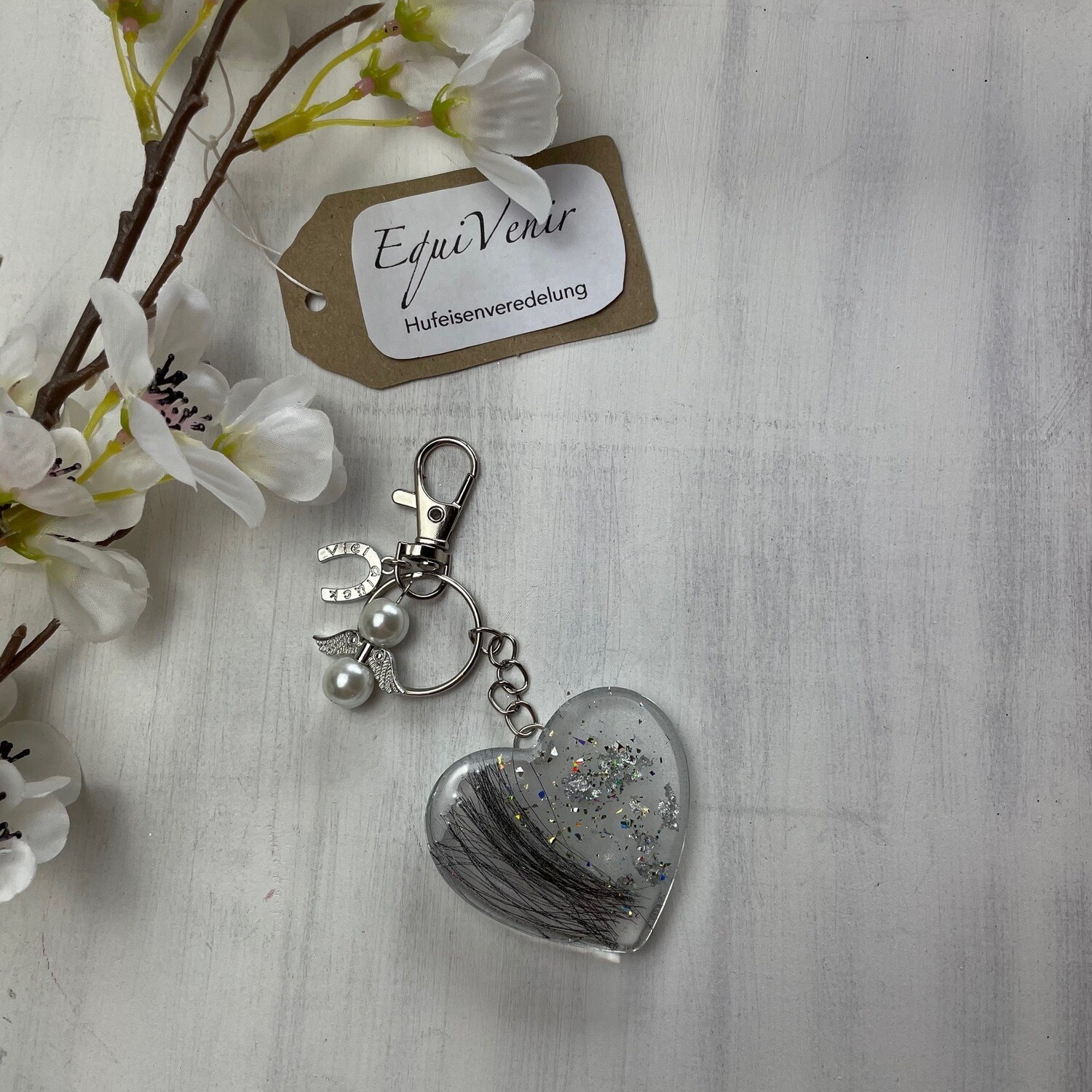 Tierfell Schlüsselanhänger Herz mit Perle
