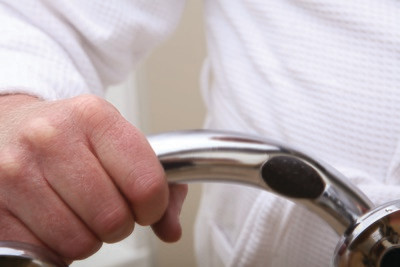2-in-1 Grab Bar Toilet Paper Holder