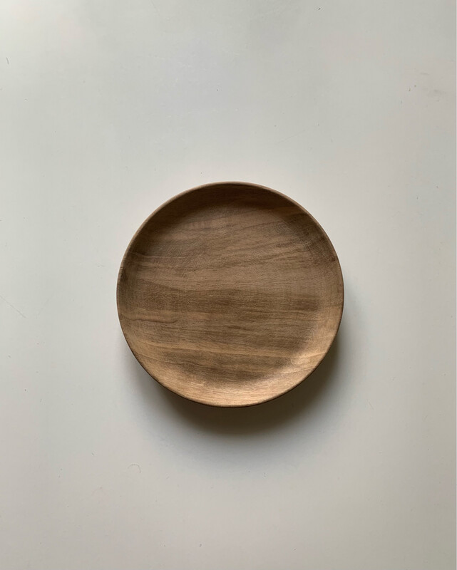 胡桃の木の小皿12cm