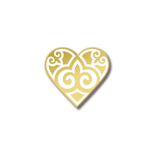 Значок с Казахским орнаментом «Сердце» Золотой