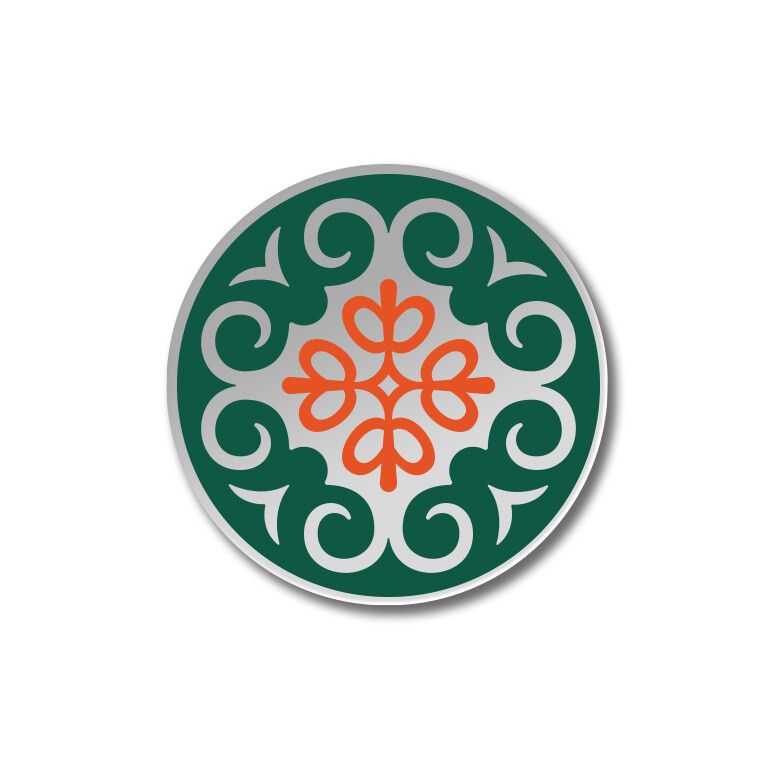 Значок с Казахским орнаментом «Зеленый Щит» серебряный