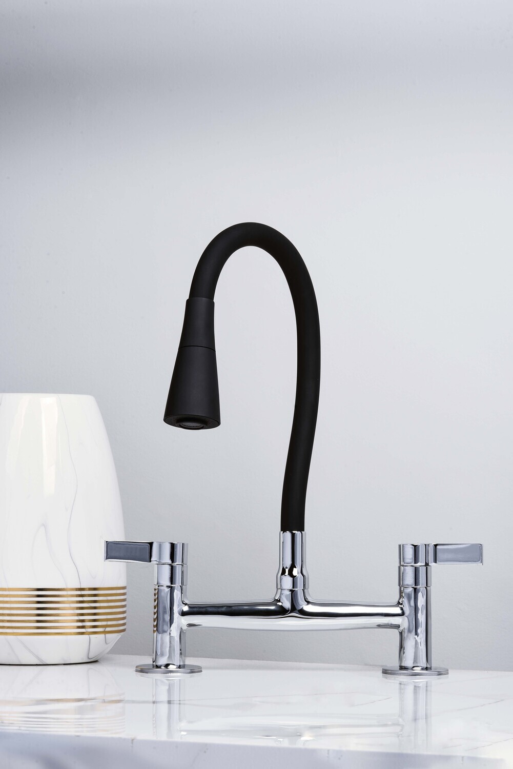 AUCKLAND KITCHEN MIXER FAUCET BLACK