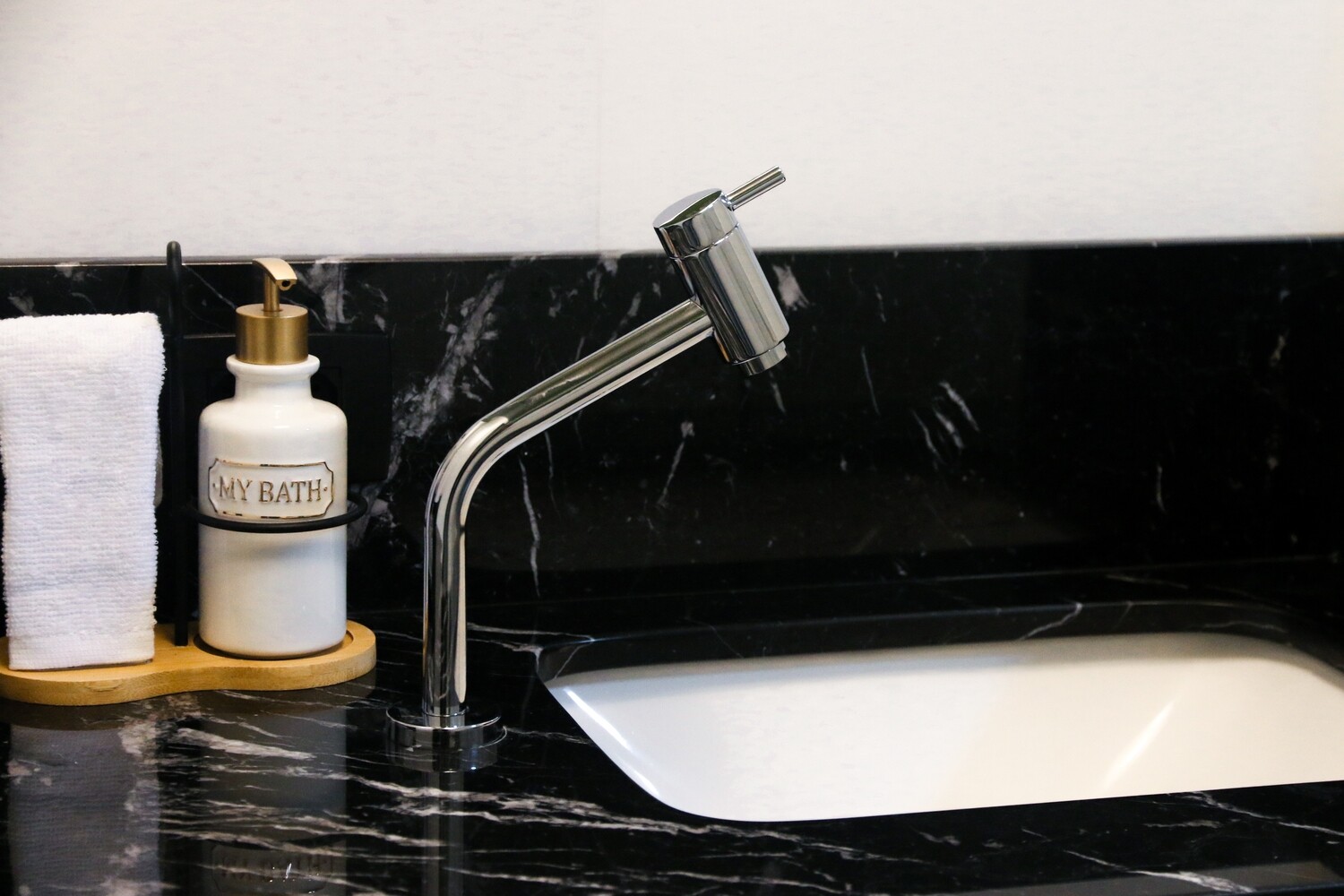 OSLO BATHROOM FAUCET