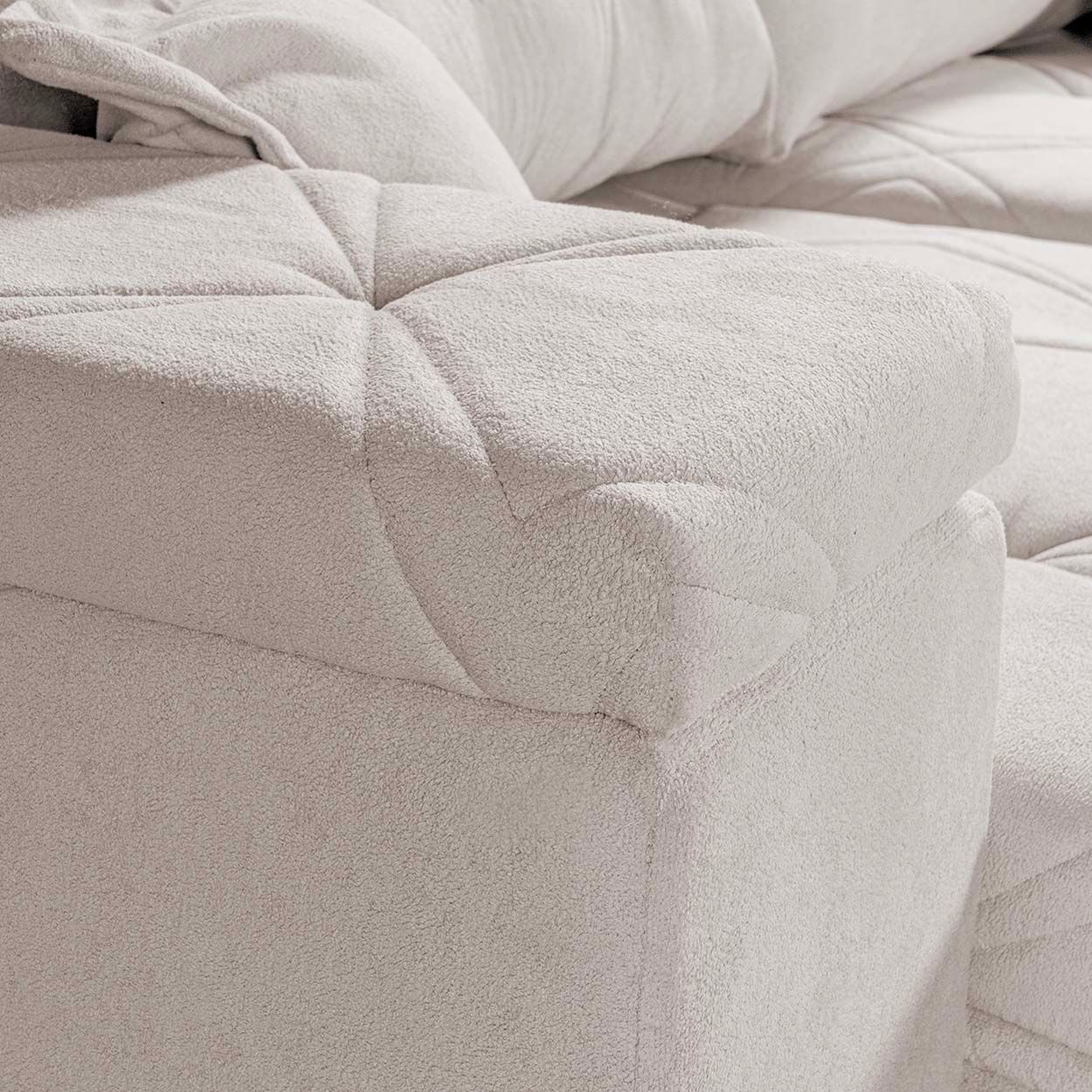94 IN. ANAHEIM FAMILY SOFA OFF WHITE
