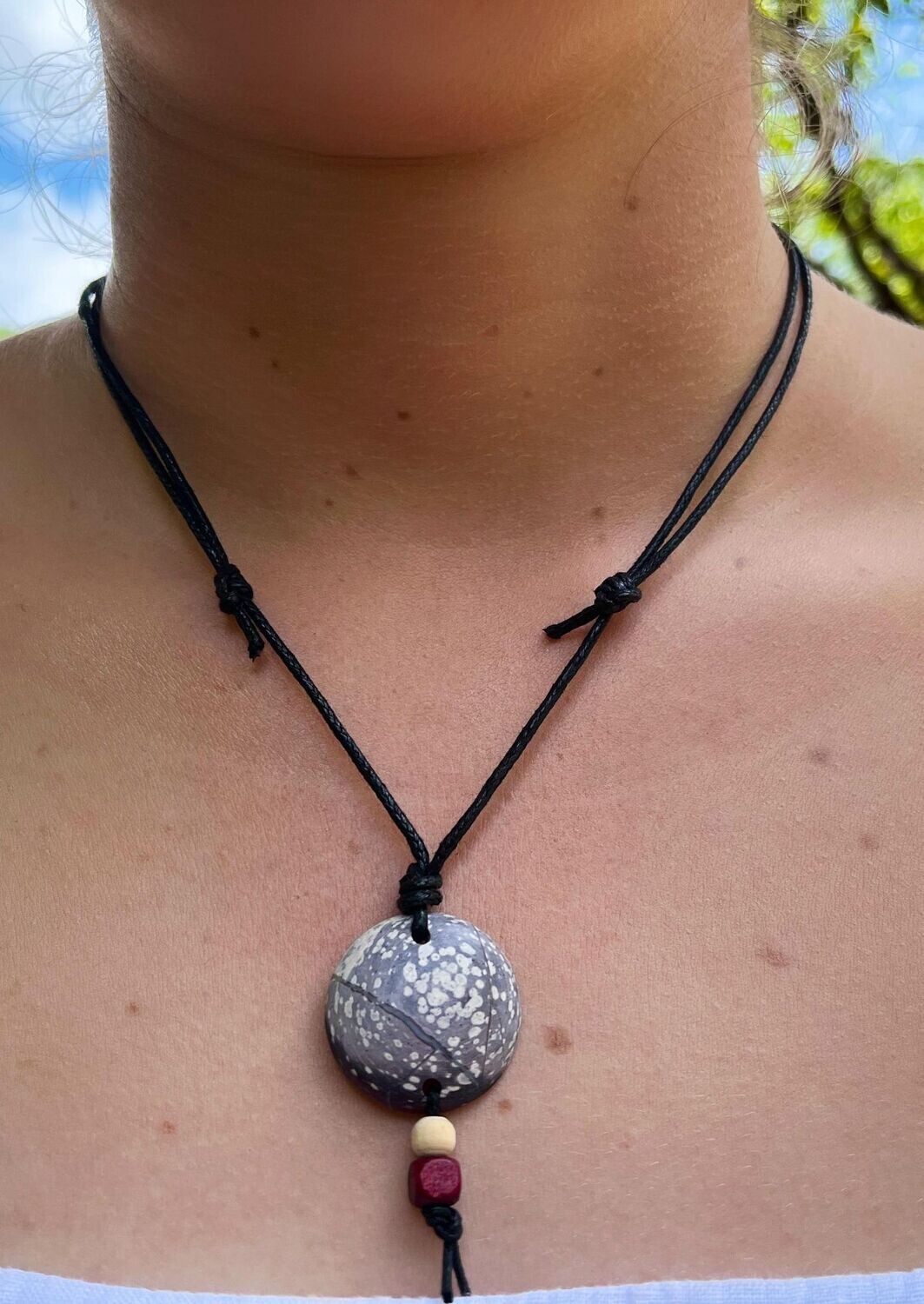 Adjustable Ribbon Stone Pendant