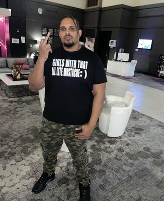  LIL LIGHT MUSTACHE :)  - T-Shirt
