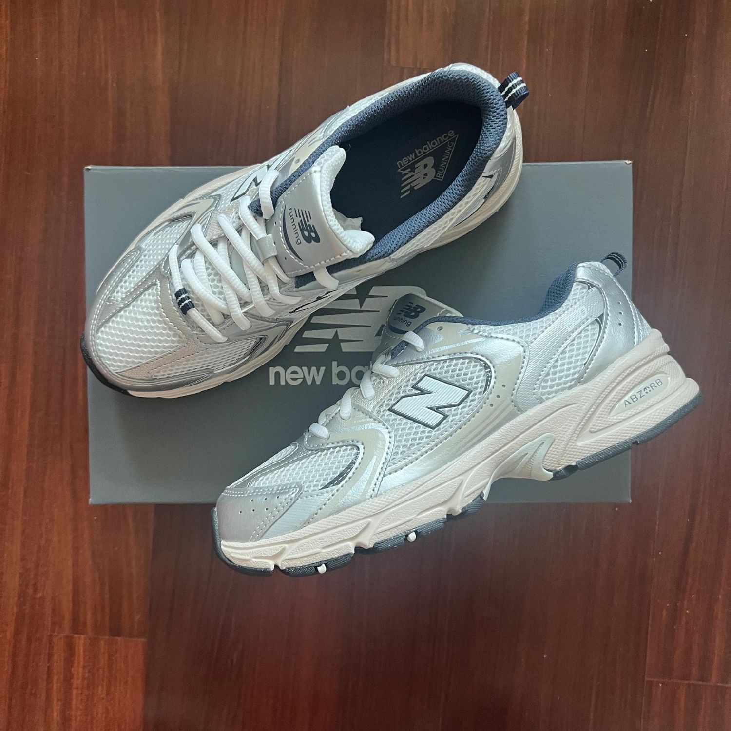 New Balance 530 Metallic Silver Navy Womens