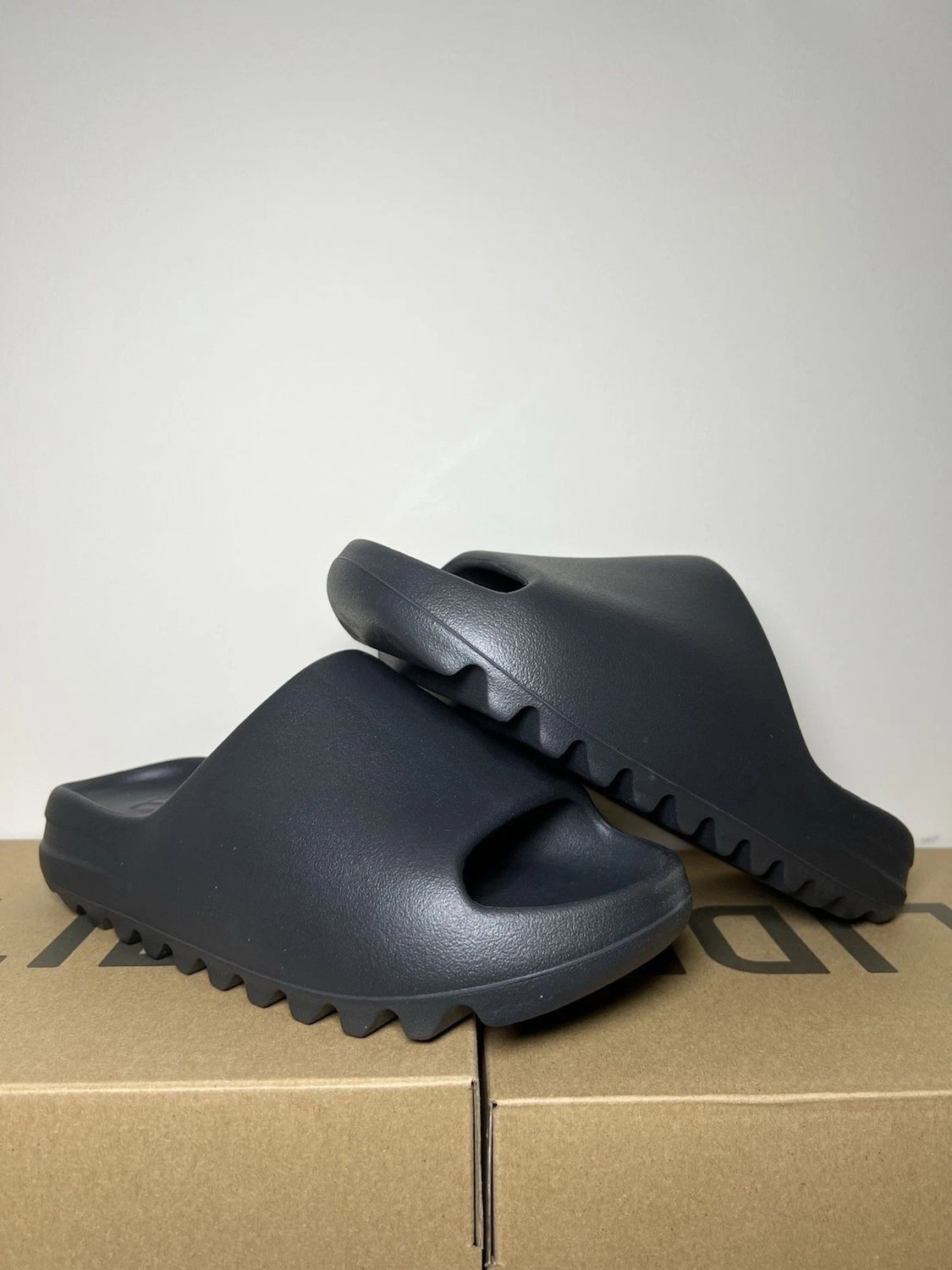 Adidas Yeezy Slides Onyx Black