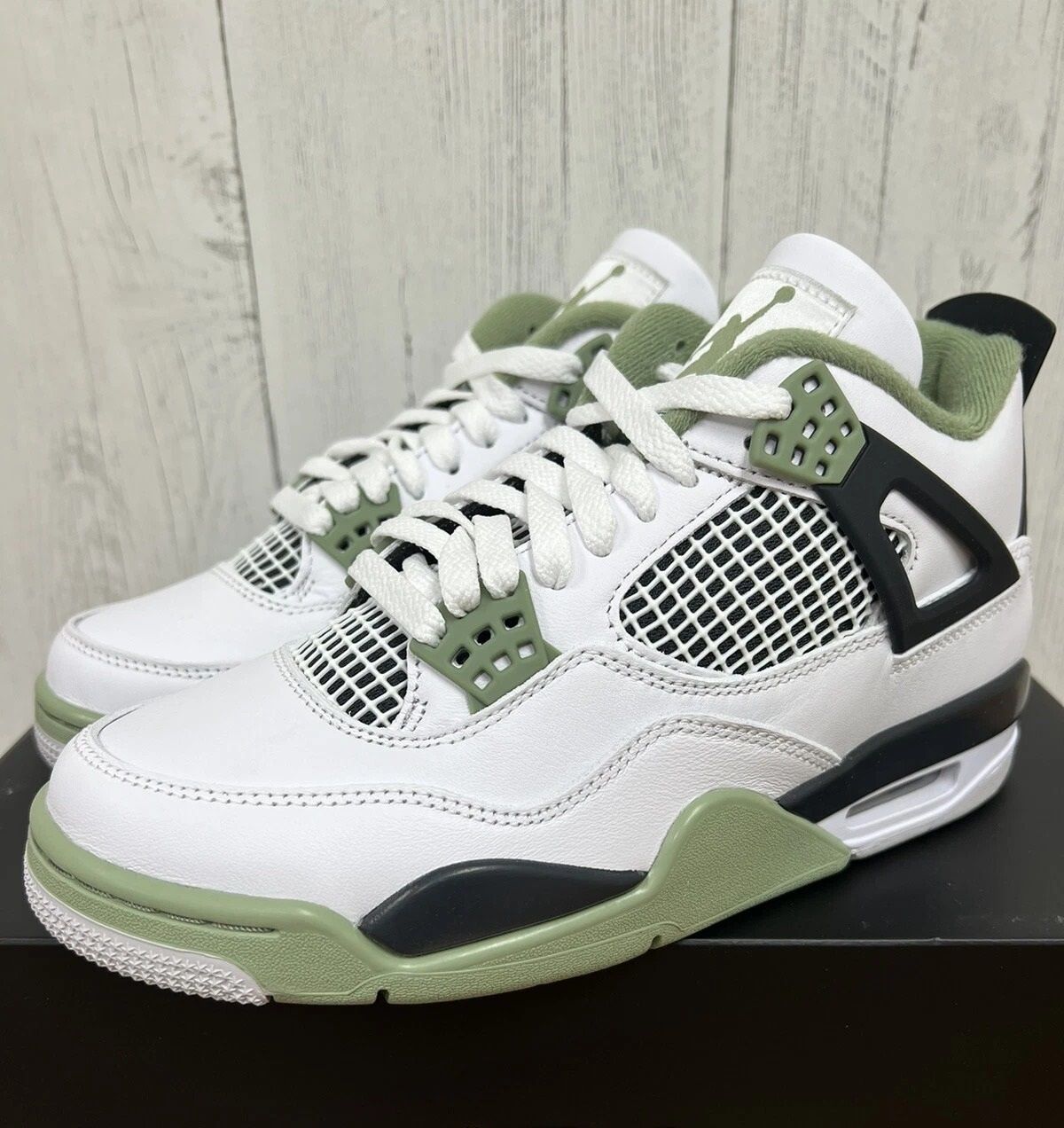 Air Jordan 4 Retro Seafoam Women Size