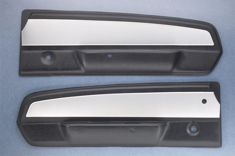 英語版　デスブレード・ビートル 1967 Ford Mustang Deluxe Door Panel Brushed Aluminum Inserts
