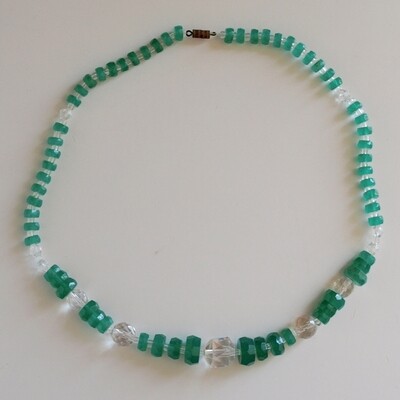 1920s Vintage Green Rondel Glass Bead Necklace