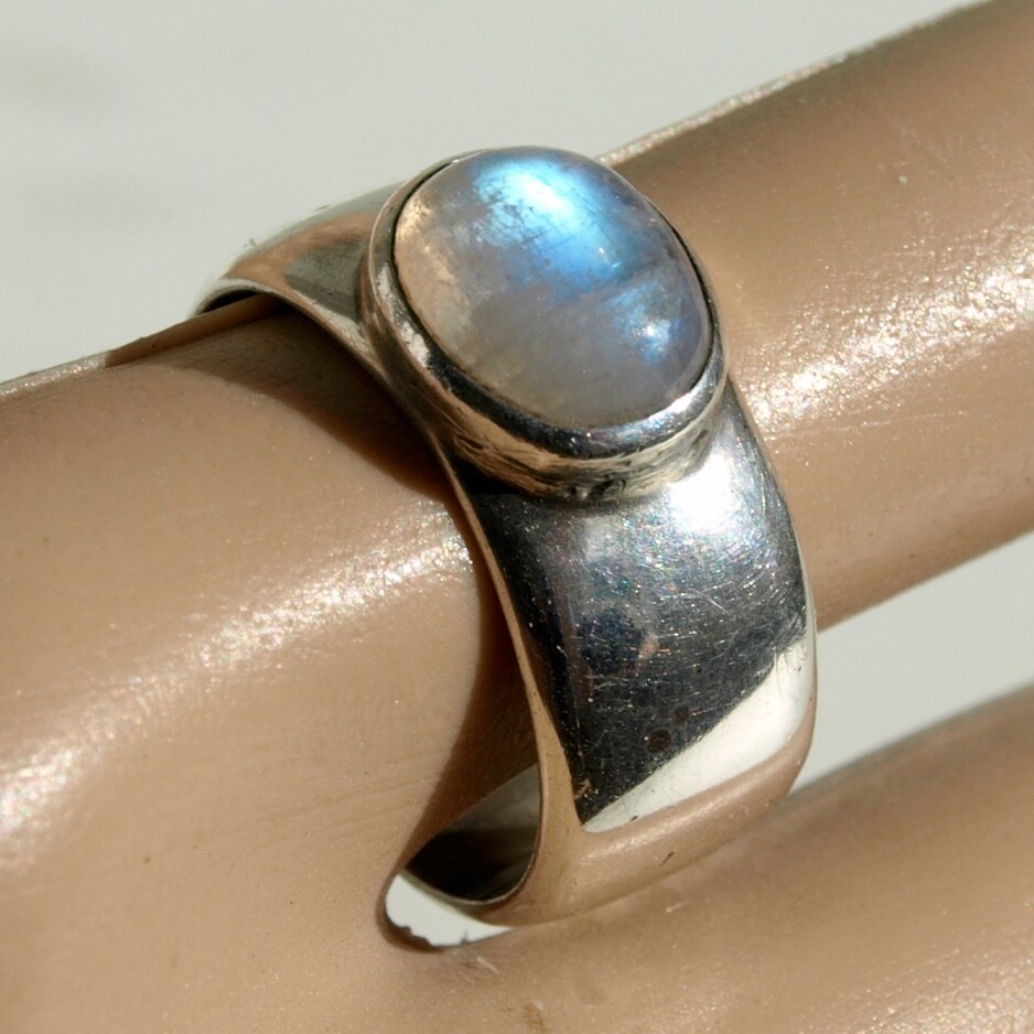 Ladies Heavy Solid Silver & Moonstone Wide Band Ring Size Q