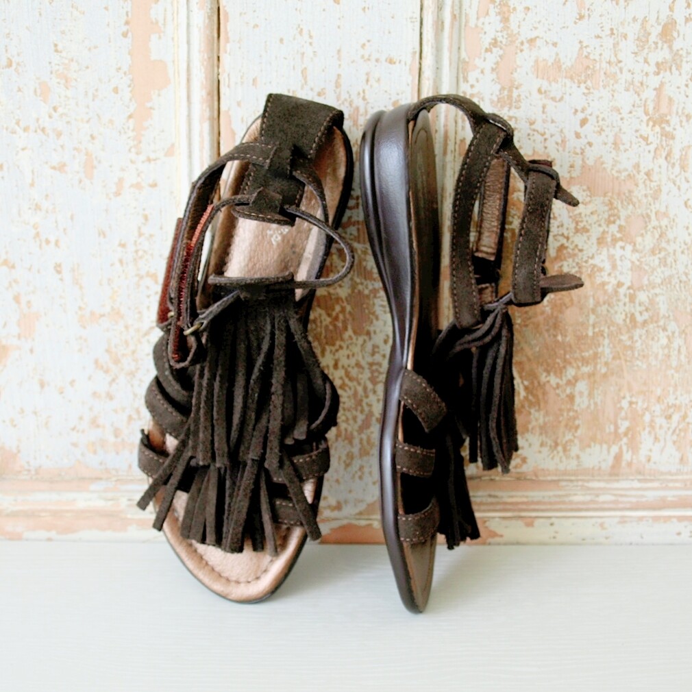 Suede fringe cheap flat sandals