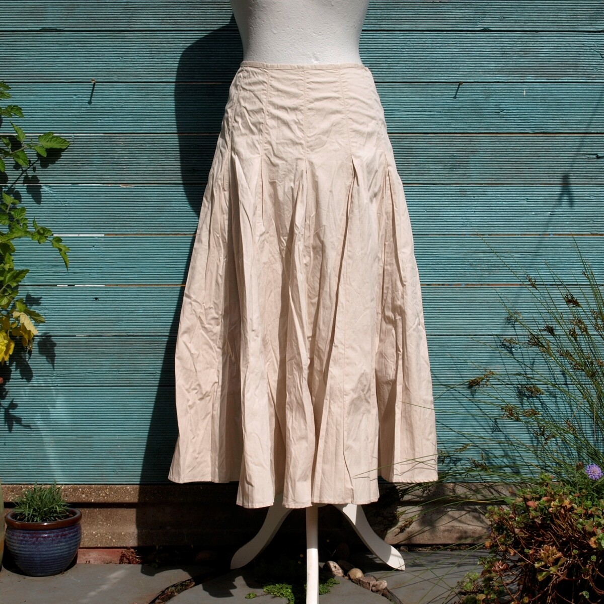 Ladies Betty Jackson Calf Length Full Circle Cream Cotton Skirt 10
