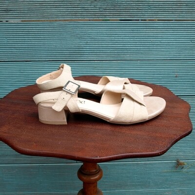 Ladies Metallic Cream Leather Caprice Sandals 38-5