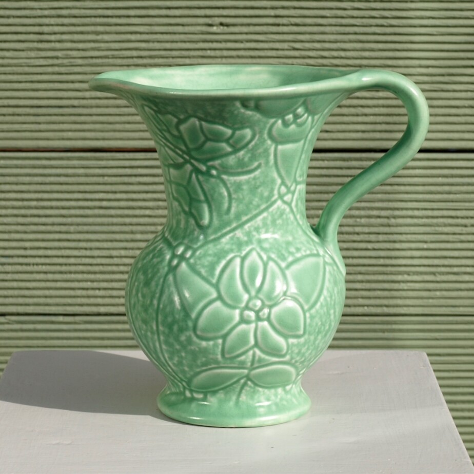 Vintage 1930s Green Delcroft Ware Jug Vase