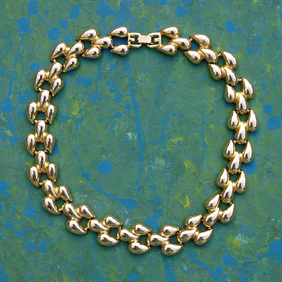 Ladies Vintage Chunky Goldtone Chain Necklace