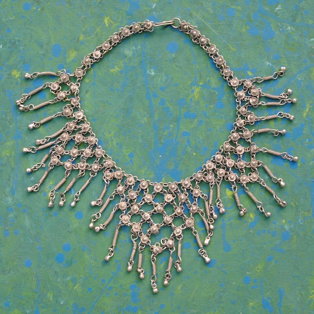 Vintage Silvertone Indian Chainmail Bib Necklace