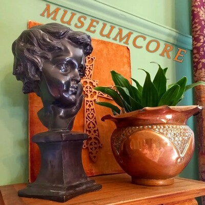 Museumcore - Vintage Collector Interiors